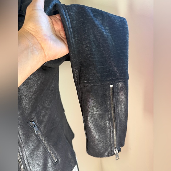 Chic Black Utility Jacket - Picture 5 of 9